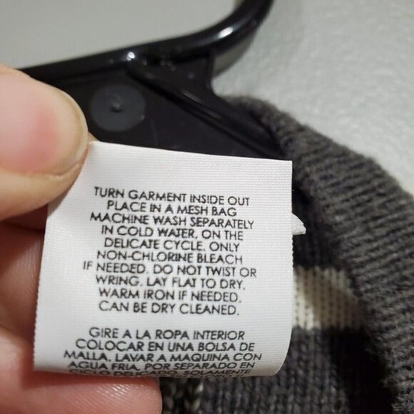 Cabi Reversible Tower Wrap Cream Grey Poncho Sweater Women's Size M/L - Picture 10 of 10